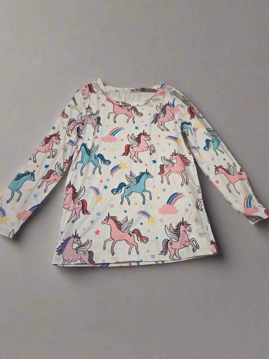 Size 6 girls unicorn 🦄 shirt