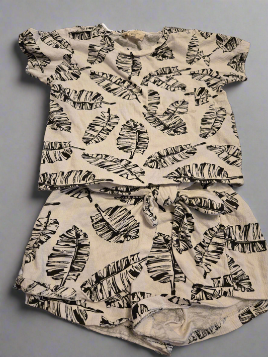 Beautiful Jessica Simpson outfit 2t