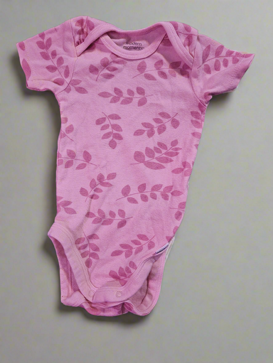 Modern Moments by Gerber 3-6m onesie organic